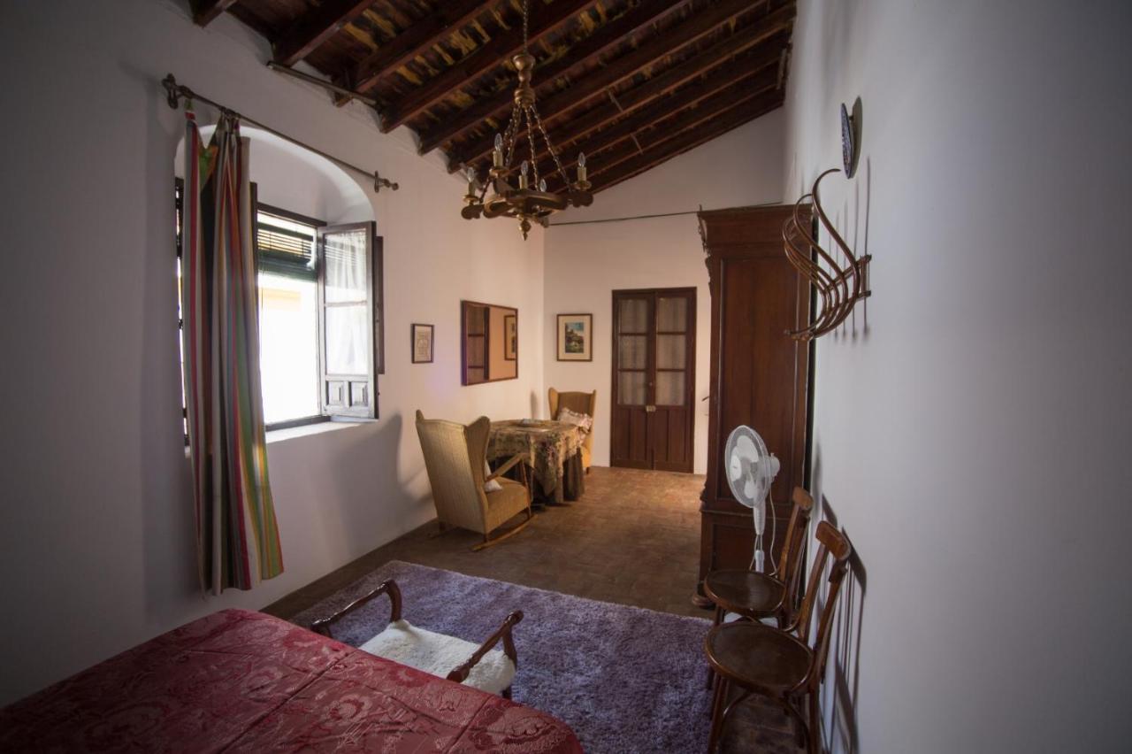 Apartamento La Casa del Cura 1935 Alcalá de Guadaira Exterior foto